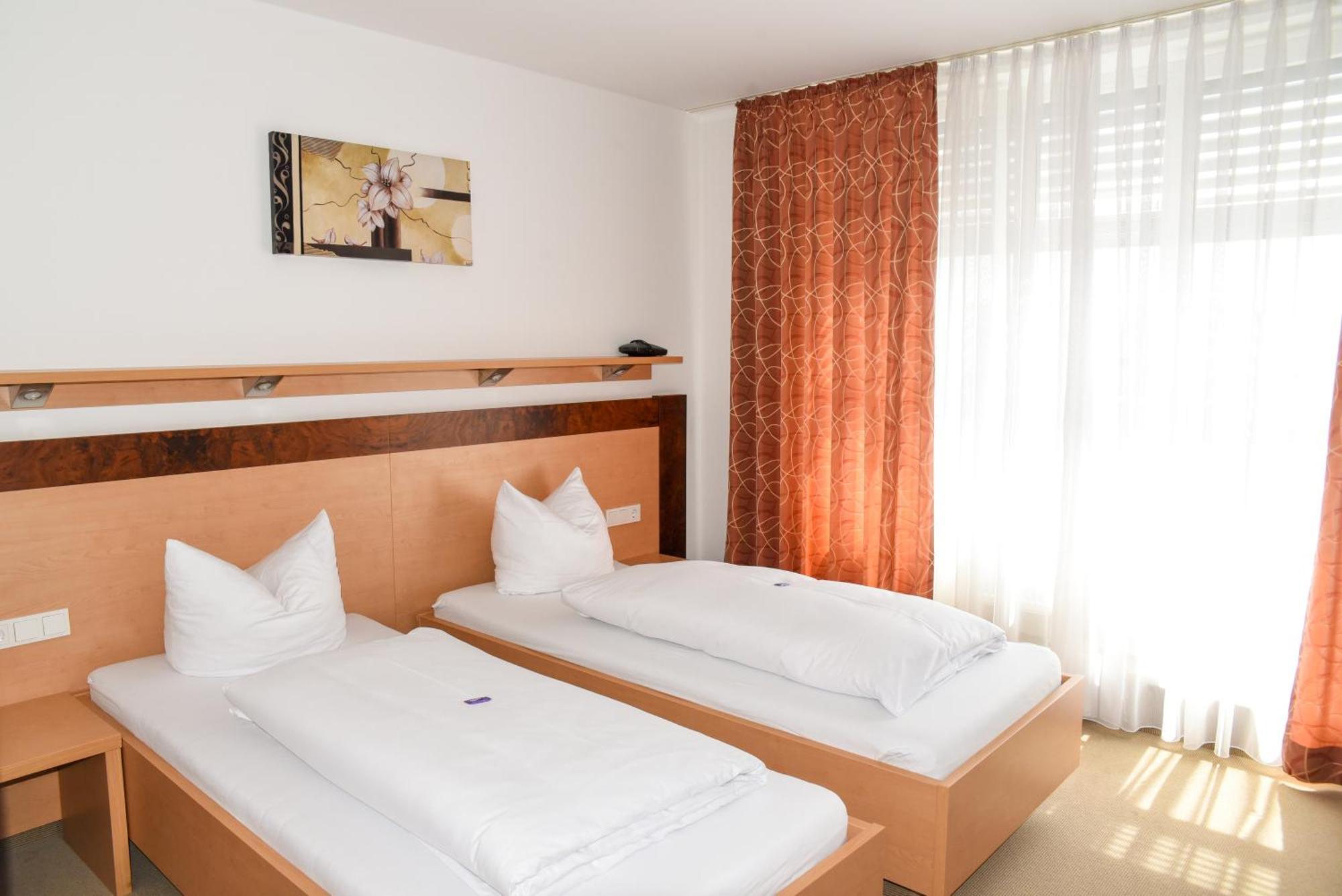 Hotel Nuernberger Hof Neumarkt in der Oberpfalz Habitación foto